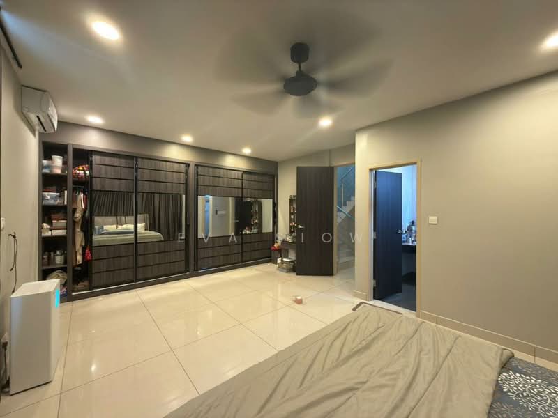 Rumah Kluster untuk Dijual di Mutiara Rini (Skudai) - Eva Siow - Bedroom - PropertyGuru.com.my