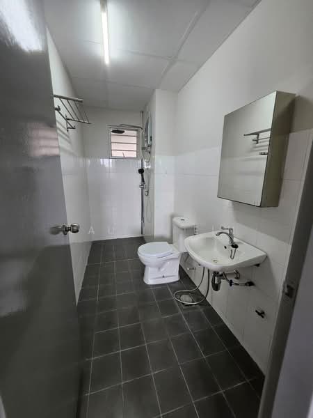 Condominium for Rent at Casa Idaman - Lau Ia Ein - Bathroom - PropertyGuru.com.my