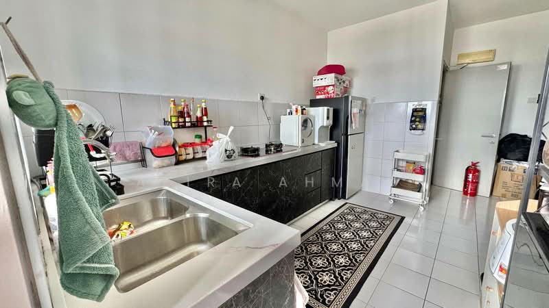 Apartment for Sale at Residensi Idaman - Azira Ahmad - Kitchen - PropertyGuru.com.my