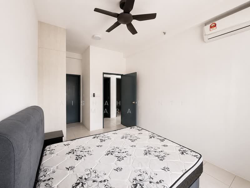 Apartment for Sale at Kita Impian @ Cybersouth - Aishah binti Marais - Bedroom - PropertyGuru.com.my