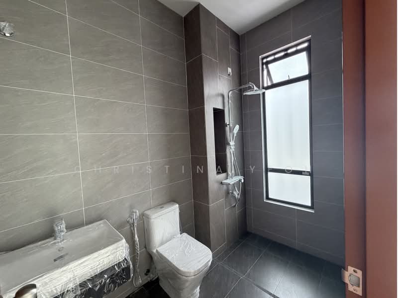 Rumah Teres untuk Dijual di Bandar Dato Onn (Tebrau) - Christina Yeoh - Bathroom - PropertyGuru.com.my
