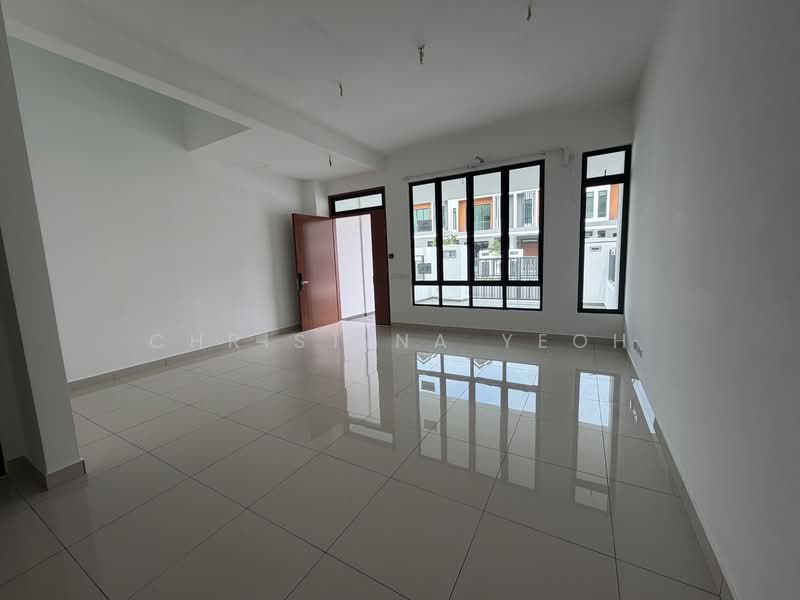 Rumah Teres untuk Dijual di Bandar Dato Onn (Tebrau) - Christina Yeoh - Living Room - PropertyGuru.com.my