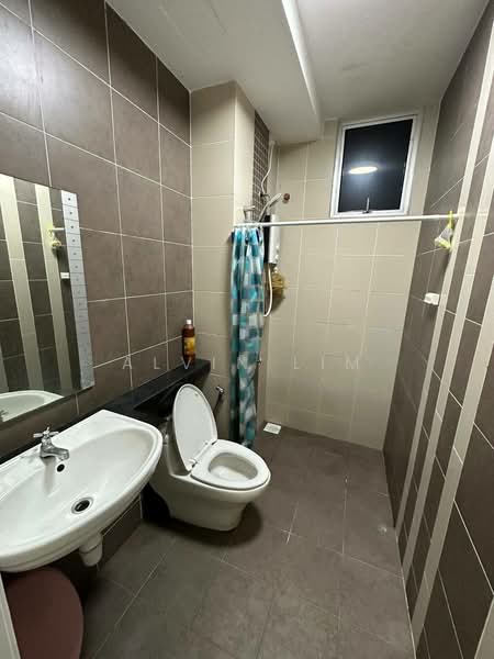 Apartment for Rent at D'Rich Executive Suites - Alvin Lim - Bathroom - PropertyGuru.com.my