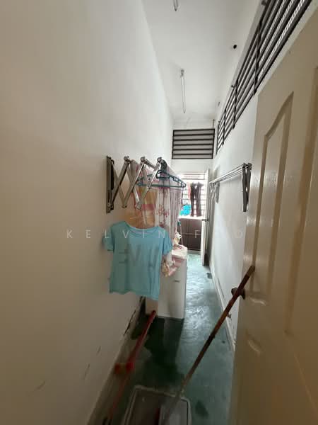 Rumah Teres 1 Tingkat untuk Dijual di Kampar Putra (Kampar) - Kelvin Foo - Corridor - PropertyGuru.com.my