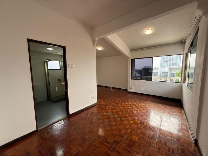 Rumah Banglo untuk Dijual di Taman Danau Desa (Taman Desa) - Lucas Chan - Bathroom - PropertyGuru.com.my