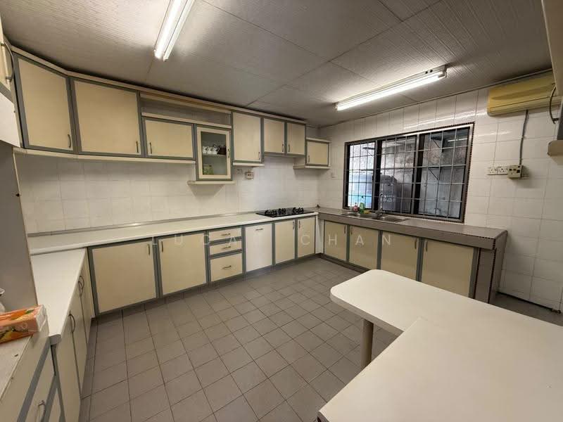 Rumah Banglo untuk Dijual di Taman Danau Desa (Taman Desa) - Lucas Chan - Kitchen - PropertyGuru.com.my