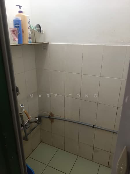 Flat for Sale at Mutiara Fadason - Mary Tong - Bathroom - PropertyGuru.com.my