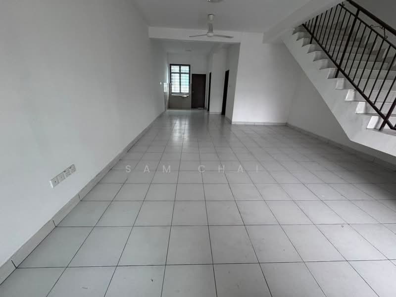 Rumah Teres 2 Tingkat untuk Dijual di Senai (Johor) - Sam Chai - Living Room - PropertyGuru.com.my