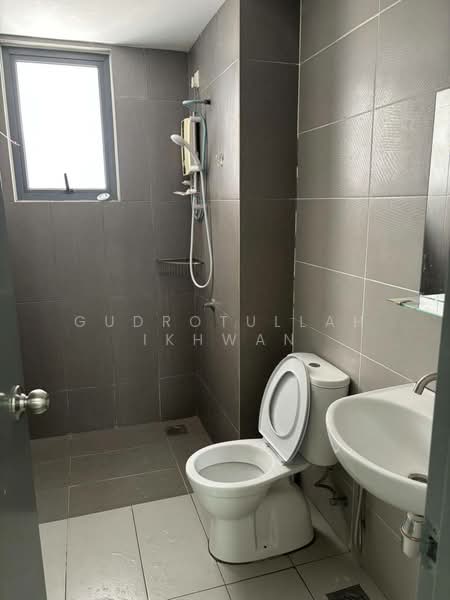 Servis Apartment untuk Disewa di Almyra Residences - Gudrotullah Ikhwan - Bathroom - PropertyGuru.com.my