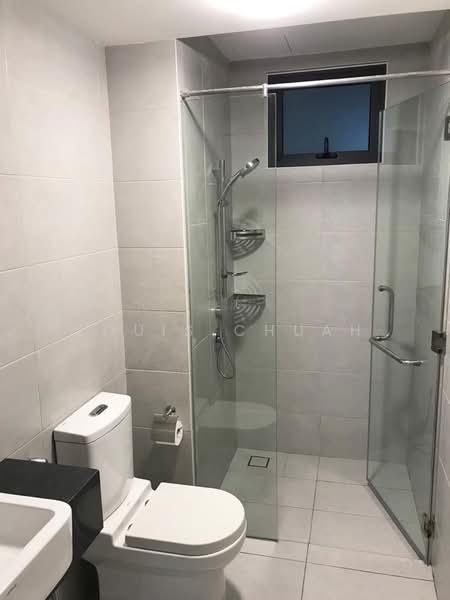 Kondominium untuk Disewa di Waterside Residence - Louis Chuah - Bathroom - PropertyGuru.com.my
