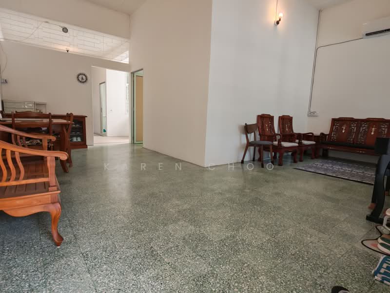 Rumah Teres untuk Disewa di Taman Evergreen (Tanjung Tokong) - Karen Choo - Living Room - PropertyGuru.com.my