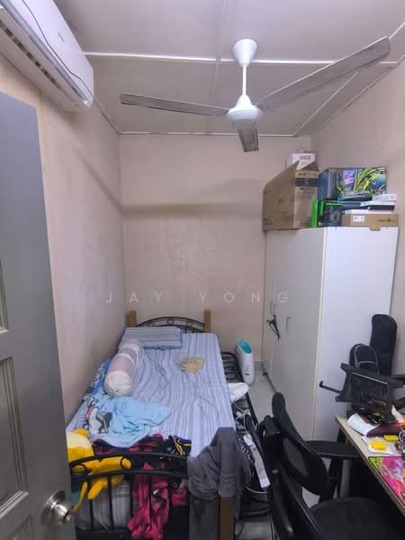 2-storey Terraced House for Sale in Taman Bidara (Selayang) - Jay Yong - Bedroom - PropertyGuru.com.my
