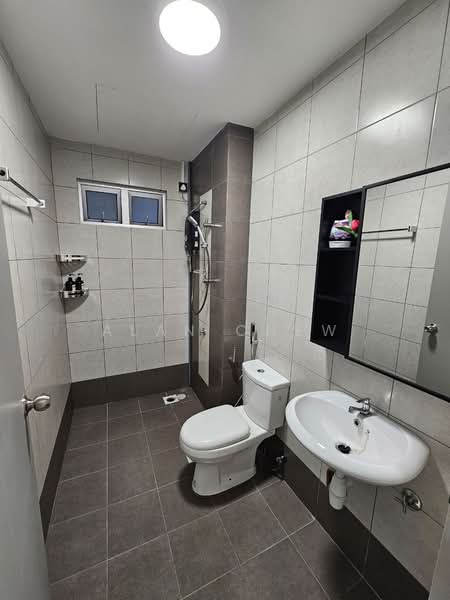 Pangsapuri untuk Dijual di One 49 Residence - Alan Chew - Bathroom - PropertyGuru.com.my