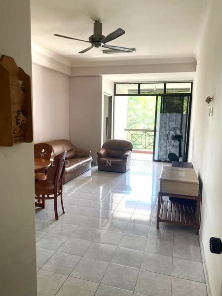 Pangsapuri untuk Disewa di Pangsapuri Sri Abadi - Edwin Ewe - Living Room - PropertyGuru.com.my