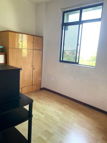 Pangsapuri untuk Disewa di Pangsapuri Sri Abadi - Edwin Ewe - Bedroom - PropertyGuru.com.my