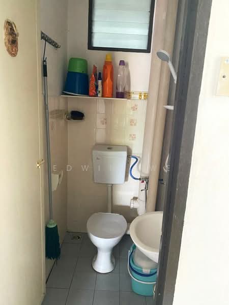 Pangsapuri untuk Disewa di Pangsapuri Sri Abadi - Edwin Ewe - Bathroom - PropertyGuru.com.my