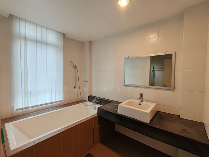 Kondominium untuk Dijual di Ceriaan Kiara - David Lai - Bathroom - PropertyGuru.com.my