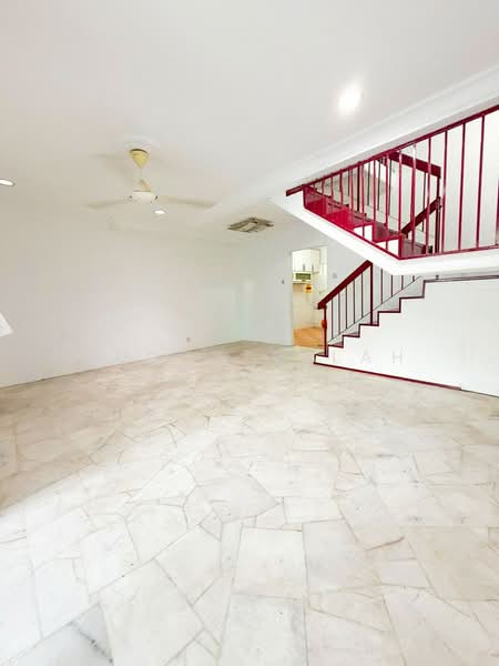 2-storey Terraced House for Sale in Ampang (Kuala Lumpur) - Gudrotullah Ikhwan - Living Room - PropertyGuru.com.my