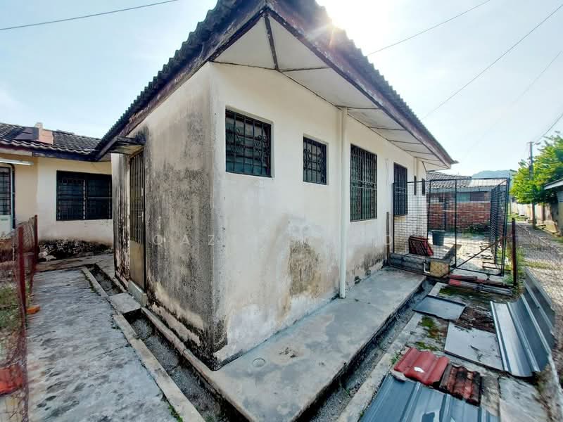 1-storey Terraced House for Sale in Taman Mewah (Ipoh) - Qazin Khoo - Exterior - PropertyGuru.com.my