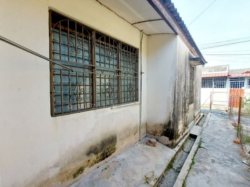 1-storey Terraced House for Sale in Taman Mewah (Ipoh) - Qazin Khoo - Exterior - PropertyGuru.com.my