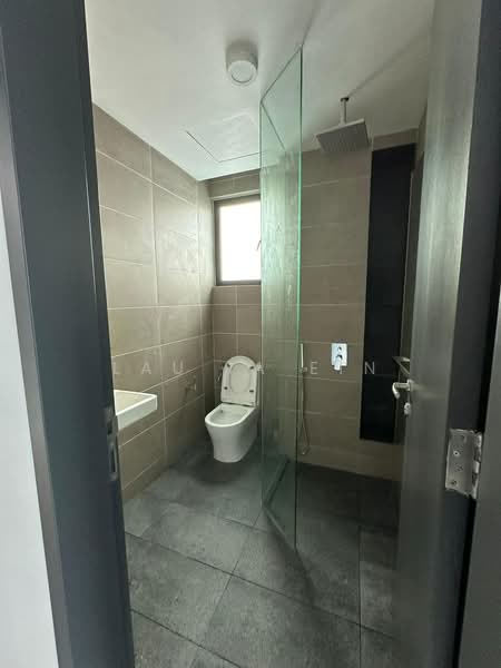 Kondominium untuk Disewa di The Valley Residences @ SkySierra - Lau Ia Ein - Bathroom - PropertyGuru.com.my
