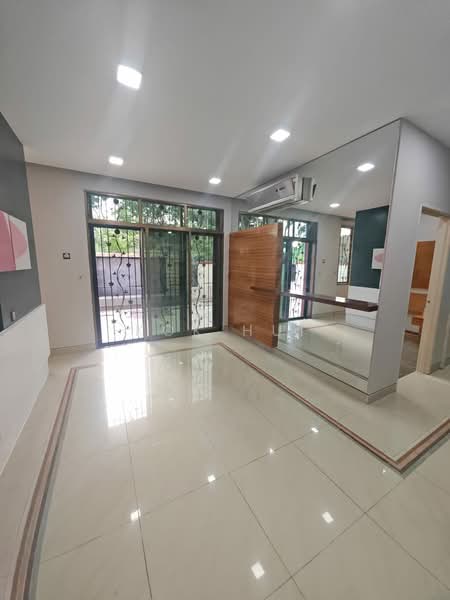 Cluster House for Sale in Taman Adda Heights (Tebrau) - Kok Hui - Living Room - PropertyGuru.com.my
