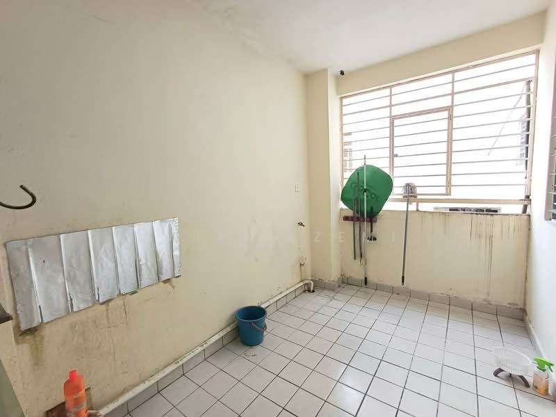 Condominium for Sale at D'Rimba - Fatin Azemi - Balcony - PropertyGuru.com.my