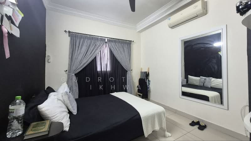 Kondominium untuk Dijual di Tiara ParkHomes - Gudrotullah Ikhwan - Bedroom - PropertyGuru.com.my