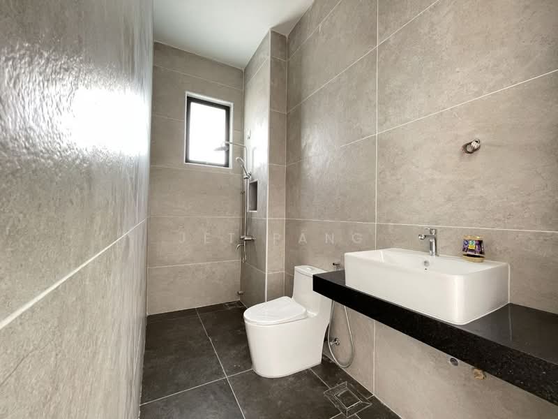 Semi-Detached House for Sale in Kulai (Johor) - Jet Pang - Bathroom - PropertyGuru.com.my