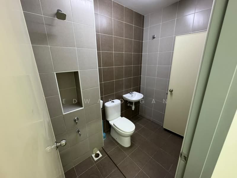 2-storey Terraced House for Sale in Taman Austin Duta (Tebrau) - Edward Gan - Bathroom - PropertyGuru.com.my