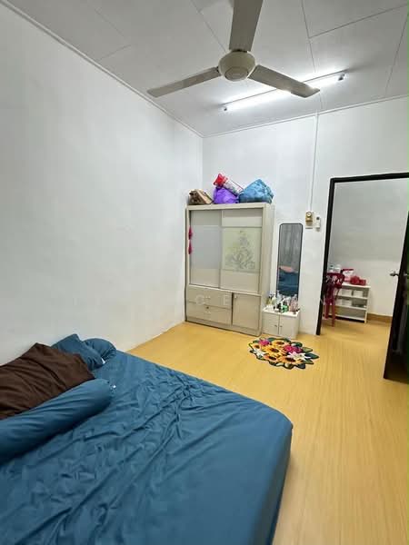 2-storey Terraced House for Sale in Taman Seri Orkid (Skudai) - Terence Tan - Bedroom - PropertyGuru.com.my