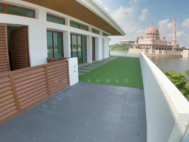 Semi-Detached House for Sale in Presint 8 (Putrajaya) - Sue Ahmad - Exterior - PropertyGuru.com.my