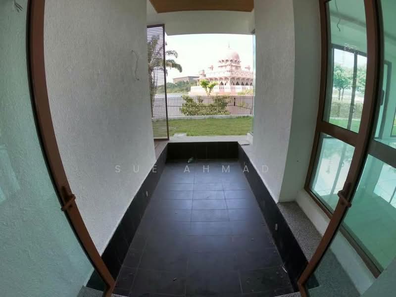 Semi-Detached House for Sale in Presint 8 (Putrajaya) - Sue Ahmad - Exterior - PropertyGuru.com.my