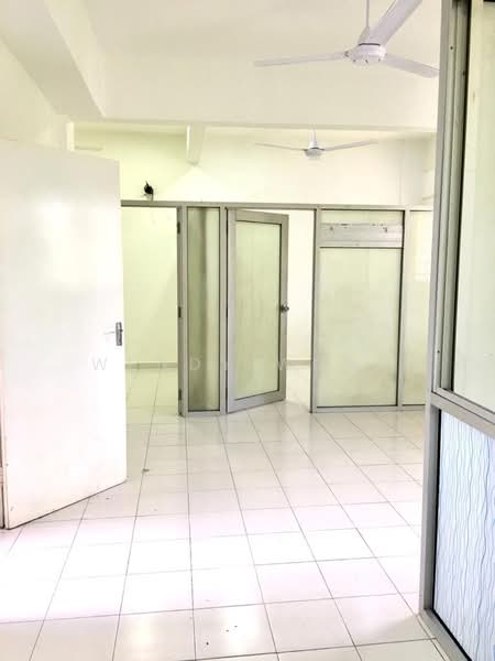 Shop for Sale in Taman Molek (Johor Bahru) - Wendy Wong - Interior - PropertyGuru.com.my