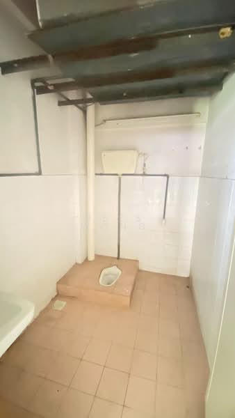 Shop for Sale in Taman Molek (Johor Bahru) - Bess Wong - PropertyGuru.com.my