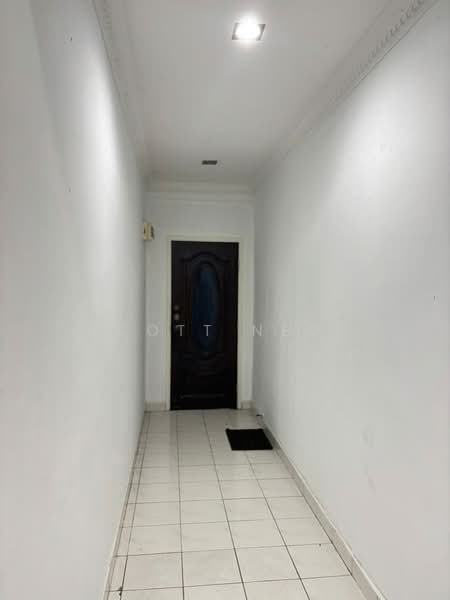 Pangsapuri untuk Disewa di Pangsapuri Mawar - Scott Neoh - Corridor - PropertyGuru.com.my