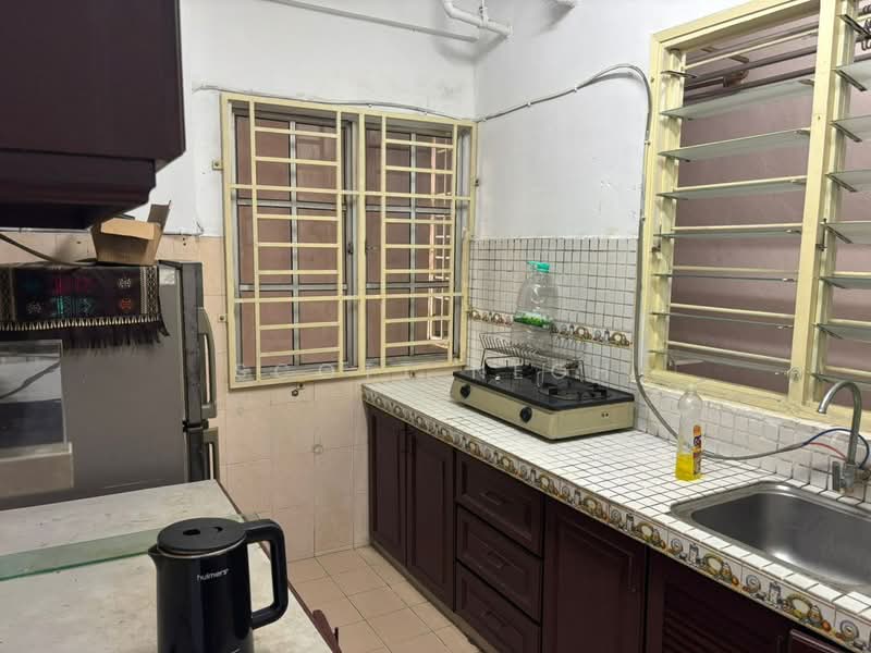 Pangsapuri untuk Disewa di Pangsapuri Mawar - Scott Neoh - Kitchen - PropertyGuru.com.my