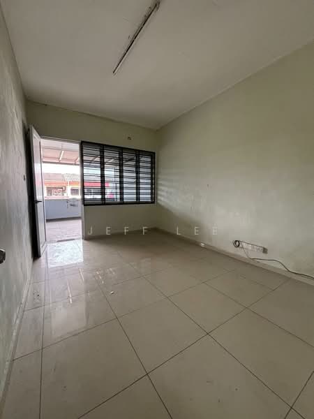 2-storey Terraced House for Sale in Taman Pelangi (Johor Bahru) - Jeff Lee - PropertyGuru.com.my