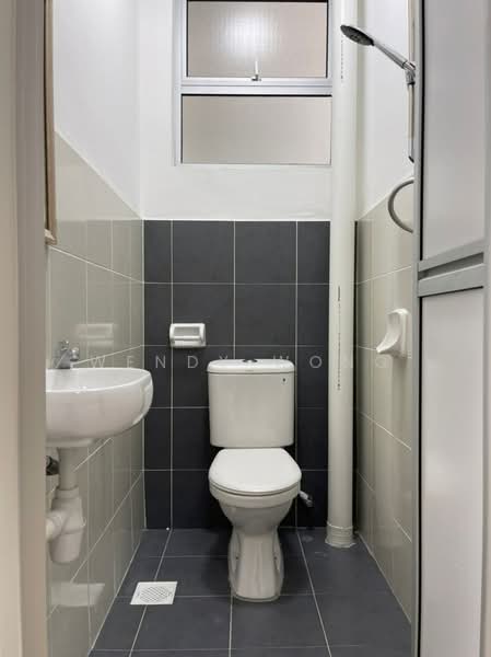 Townhouse for Rent in Bandar Cemerlang (Ulu Tiram) - Wendy Wong - Bathroom - PropertyGuru.com.my