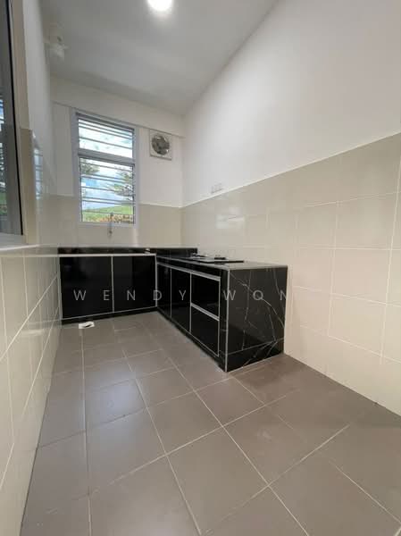 Townhouse for Rent in Bandar Cemerlang (Ulu Tiram) - Wendy Wong - Kitchen - PropertyGuru.com.my