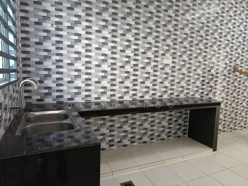 2-storey Terraced House for Sale in Taman Meru (Ipoh) - Qazin Khoo - Kitchen - PropertyGuru.com.my