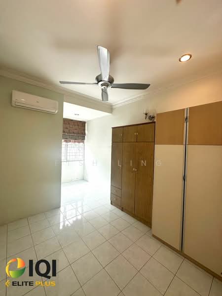 2.5-storey Terraced House for Sale in Taman Sutera (Perai) - Fish Ling - Bedroom - PropertyGuru.com.my