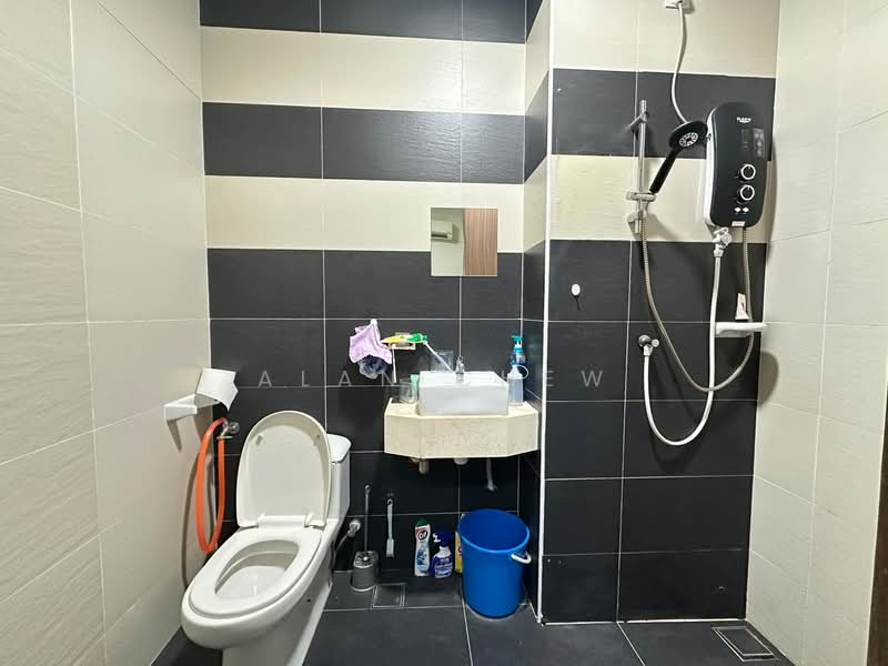 Service Residence for Sale at D'Secret Garden (Pangsapuri Kempas Indah) - Alan Chew - PropertyGuru.com.my