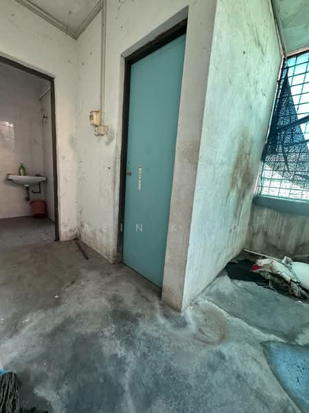 Kedai untuk Disewa di Taman Menglembu Timur (Menglembu) - Qazin Khoo - Interior - PropertyGuru.com.my