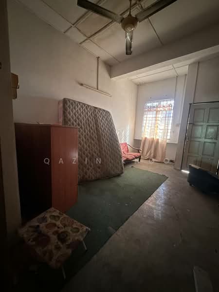 Kedai untuk Disewa di Taman Menglembu Timur (Menglembu) - Qazin Khoo - Interior - PropertyGuru.com.my