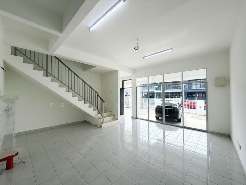 Rumah Teres 2 Tingkat untuk Dijual di Kampar (Perak) - Presley Chong - Living Area - PropertyGuru.com.my