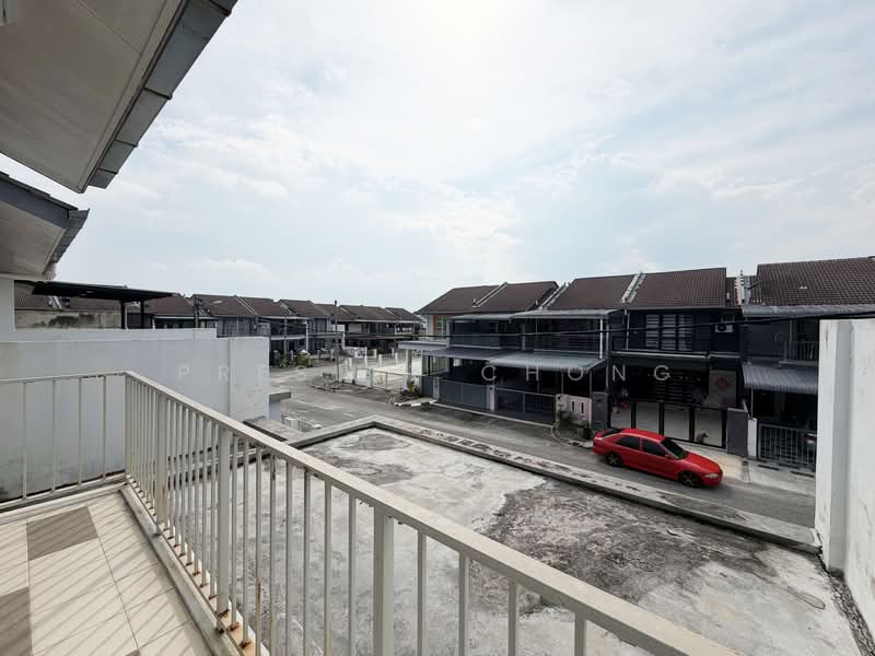 Rumah Teres 2 Tingkat untuk Dijual di Kampar (Perak) - Presley Chong - Balcony - PropertyGuru.com.my