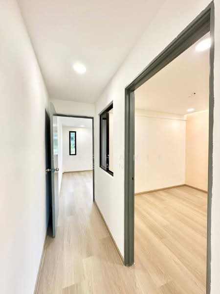 Rumah Teres 2 Tingkat untuk Dijual di Taman Megah Ria (Masai) - Stephanie Gan - Corridor - PropertyGuru.com.my