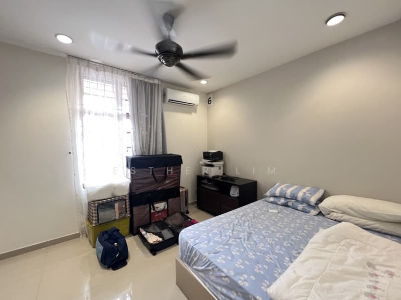 2-storey Terraced House for Sale in Seri Utama Damansara (Kota Damansara) - Esther Lim - Bedroom - PropertyGuru.com.my