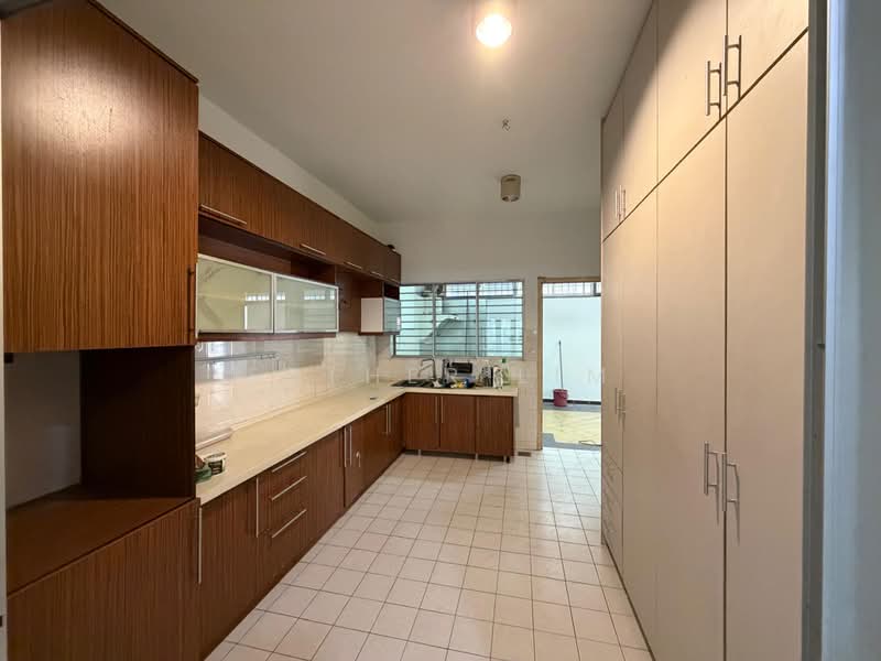 Rumah Teres 2 Tingkat untuk Dijual di Seri Utama Damansara (Kota Damansara) - Esther Lim - Kitchen - PropertyGuru.com.my
